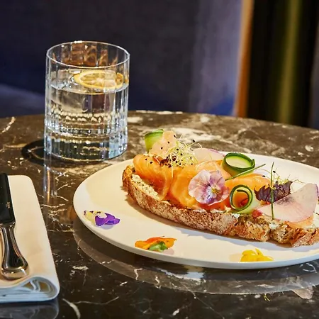 La Licorne & - Mgallery Collection 5*