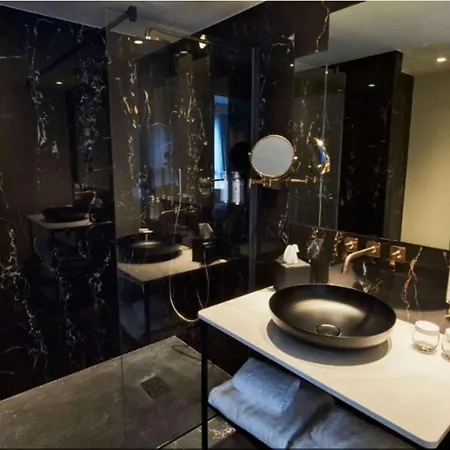 La Licorne & - Mgallery Collection 5*